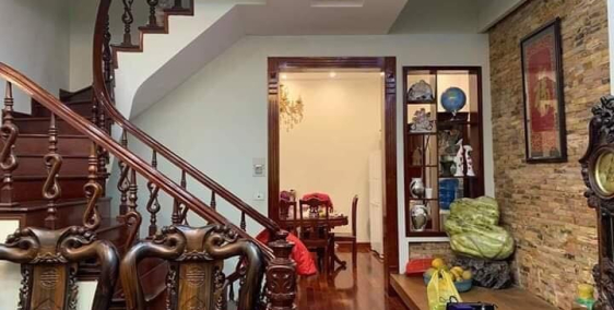 Cần bán gấp nhà Nguyễn Tuân 2.5 tầng 47m2 siêu đẹp mặt tiền khủng,