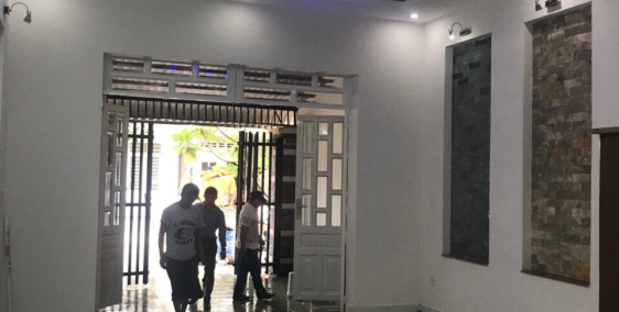 KINH.DOANH THUA LỖ BÁN GẤP NHÀ CẤP 4,KẾ KCN,DÂN CƯ SẦM UẤT