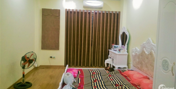 Nhà dân xây đẹp , chắc chắn Nhân Mỹ 33m2 5 tầng ngõ 2,5m hiện đại