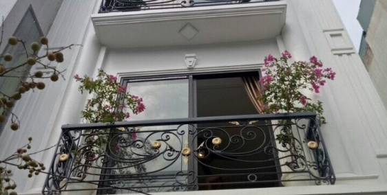 Cần tiền bán gấp nhà Xuân Đỉnh, Hà Nội, nhà 5 tầng diện tích 40m2, hai mặt thoán