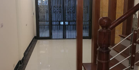 Cực HOT: Bán Nhà Sơn Tây, cách phố 1 nhà, 50m2, mt 5m, 4 tầng, 4,7 tỷ