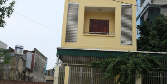 Cần bán gấp nhà Phố Quán Thánh 12.5 tỷ, DT 55m2. oto cách 10m