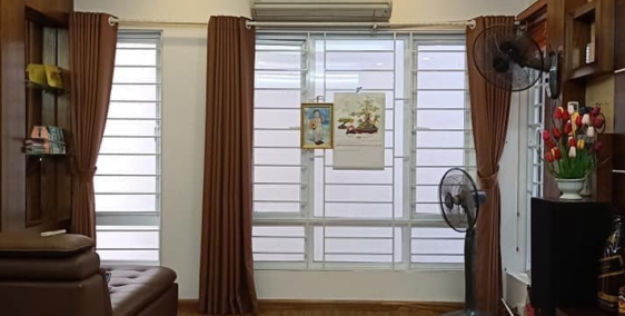 Chỉ 3,2 tỷ có ngay nhà mặt ngõ Giang Văn Minh, 38m2x4T, lô góc cách phố 30m.