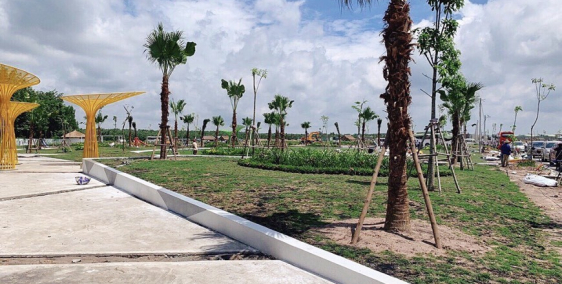 Cần Bán gấp lô đất ngay trung tâm thương mại bến cát