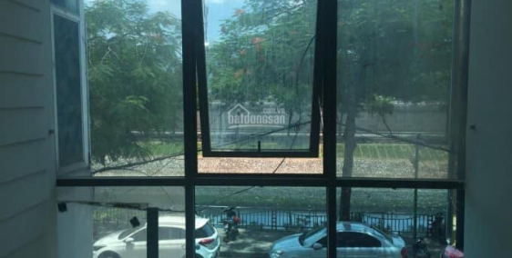 Bán nhà Hoàng Cầu, 42m, ngõ ô tô đỗ, 5 tầng, 4 tỷ