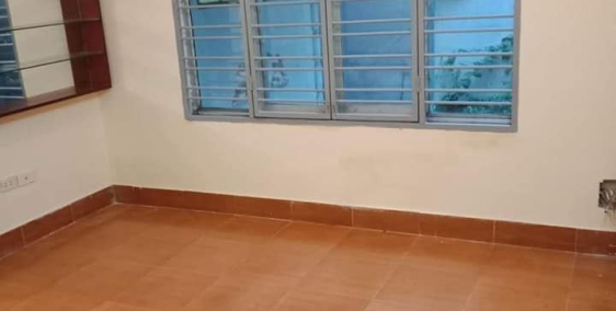 Bán nhà Khâm Thiên, 23m2, 5T, MT5.5m, Nhà có sân chung 3 rộng 10m2. Hướng Tây Na