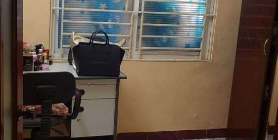 Nhà Đê La Thành, Đống Đa, vị trí đẹp, ở luôn 36m2, 4T, giá 3.1 tỷ.