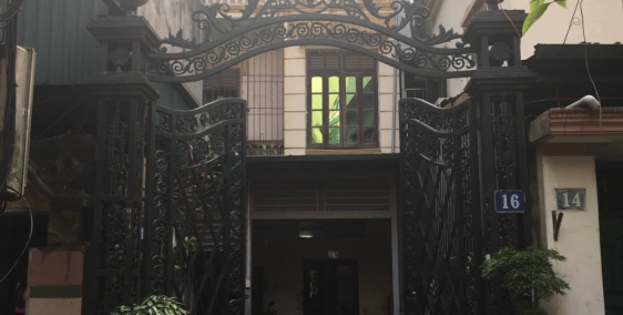 Chính chủ cần bán nhà phân lô của cán bộ khu Cảng Hà Nội, gần ngã ba  Lãng Yên