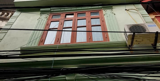 Chính chủ cần bán nhà tại p.Giáp Bát, Hoàng Mai, Hà Nội 30m2 giá 2.55 tỷ.