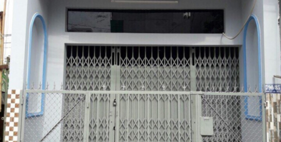 Gia đình có việc tôi cần bán gấp nhà cấp 4 cũ ngay kcn Vĩnh Lộc. DT :5X9,5 có t