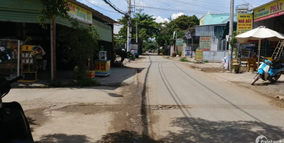 Tôi cần bán xưởng 190m2 đối diện quán Bún bà lan đường Nguyễn Ảnh Thủ có SHR