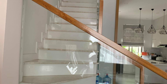 BÁN GẤP: nhà 2 mặt tiền hẻm xe hơi Nguyễn Tri Phương