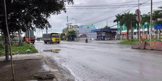 Kẹt vốn vợ chồng tôi bán gấp đất mặt tiền TP.Tân An,570m2,đường 30m,sổ hồng,2.5