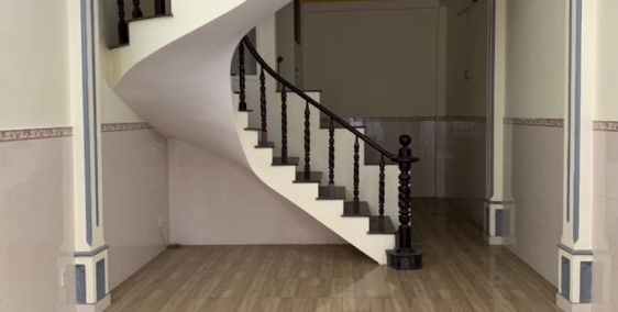 Cần bán gấp nhà mới xây 1 trệt 2 lầu sát mặt tiền Hồ Học Lãm P16Q8