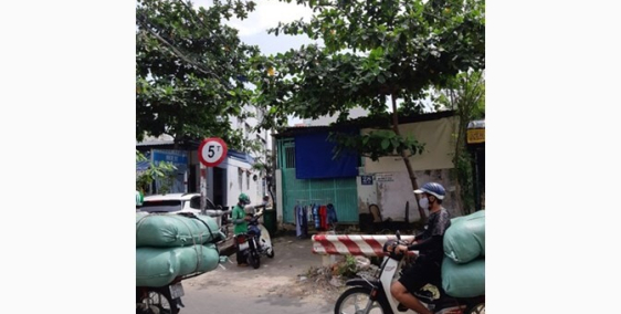 Nhà MT 28 đường Chiến lược, Bình Tân, 6x25m, có hẻm bên xe tải vào được