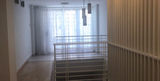 -Bán nhà hẻm đường Đồng Đen, P14, Q Tân Bình -Dt: 3,3x10m, 1 trệt 2 lầu -Nhà mới