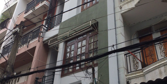 Xuất cảnh bán nhà tại đường Nguyễn Hồng Đào, Tân Bình. DT 4.9x16m, nhà cấp 4,