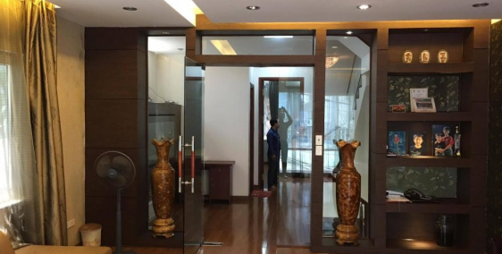 Bán nhà 5 tầng đẹp long lanh Hoàng Hoa Thám, Tây Hồ, Hà Nội diện tích 45m2, giá