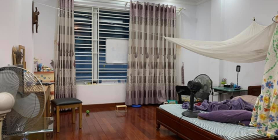 Cần bán nhà 5 tầng Hoàng Hoa Thám, Ba Đình, Hà Nội diện tích 45m2, giá 3,7tỷ,