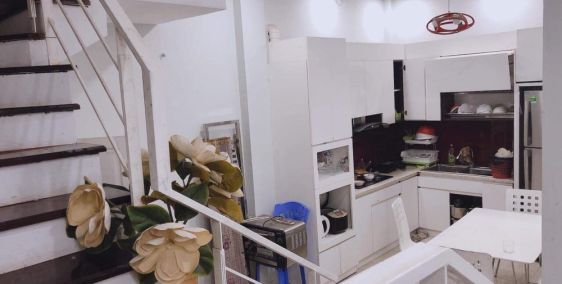 Bán nhà Nguyễn Trãi ô tô qua cổng 50m2 chỉ 3 tỷ 8