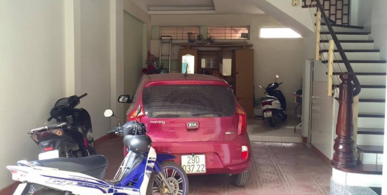 Bán nhà Ngã Tư Sở đủ nội thất, 56m2, 4 tầng, Gara Ô tô.