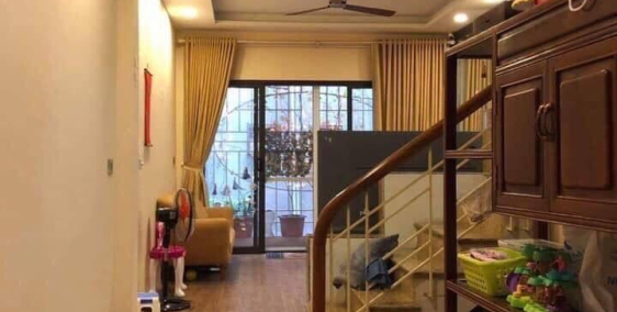 BÁN CĂN NHÀ NGÕ TÔ VĨNH DIỆN KHU PHÂN LÔ QUÂN ĐỘI ,48M2 ,5 TẦNG 6,5 TỶ LIÊN HỆ M