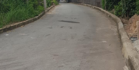 nhà cấp 4 thủ dầu một 2,5tỷ, 1 trệt,1 lững, 3 phòng ngủ, 2 wc, 1 phòng khách, hẻ