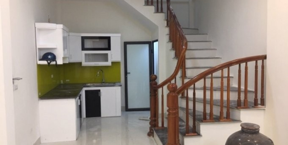 Nhà  đẹp  Phú Đô 30m xây 5 tầng vuông vắn cách trục Phú Đô 10m giá 2.75 tỷ