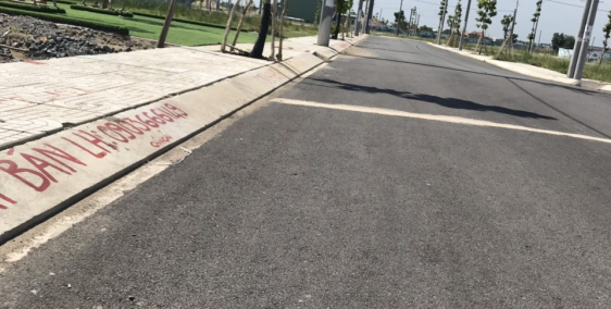 NHÀ ĐANG KẸT TIỀN TÔI CẦN BÁN 2 LÔ ĐẤT NỀN