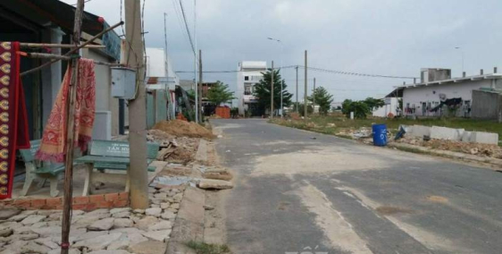 Cc Bán gấp lô góc Bình Chánh,DT:5x26 ,Sổ Riêng