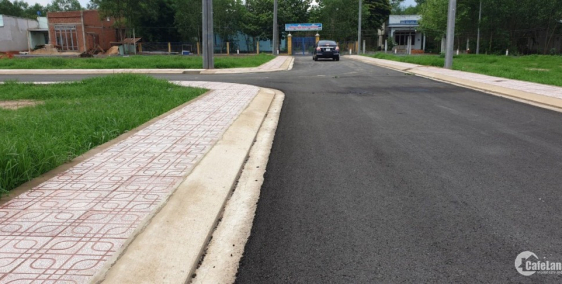 Chỉ còn vài lô liền kề nhau ,xây phòng trọ cực tốt vì nằm trung tâm cụm khu CN