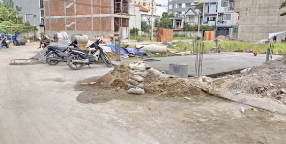 Bán lô đất hẻm 6m gần ngã tư Huỳnh Tấn Phát và Hoàng Quốc Việt quận 7.