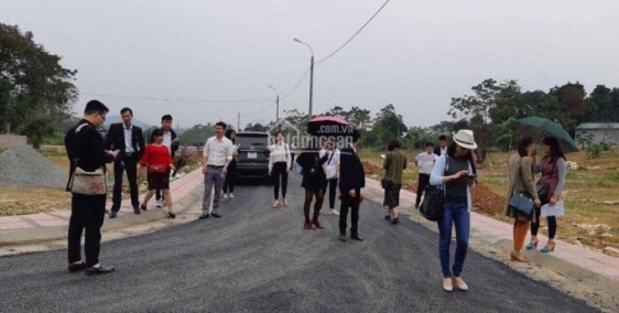 Lô đất 108m2 Hướng chính Nam- bao sang tên sổ đỏ - ở Ký Túc Xá ĐhQG , Tiến Xuân,