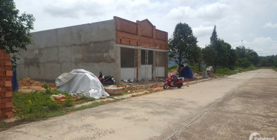 Vợ Chồng Tôi Bán Gấp Lô Đất Gần KDL Đại Nam Giá Tốt