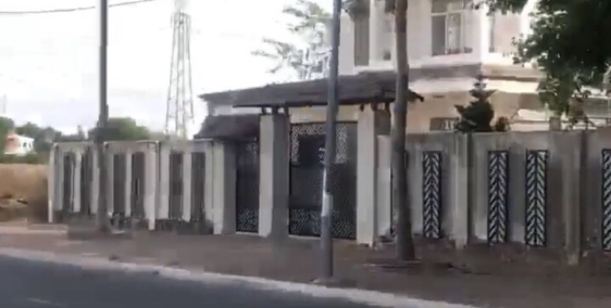 Bán gấp! Lô đất 2 mặt tiền, giá rẻ cần bán nhanh tại Thành phố Bà Rịa.