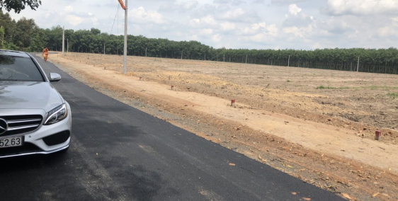 Nhà có miếng đất tại Chơn Thành cần bán. 490tr 100 thổ cư.