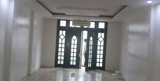 Cho thuê nhà hồ đền lừ thích hợp làm Văn phòng, đầu tư văn phòng, thẩm mỹ lớn