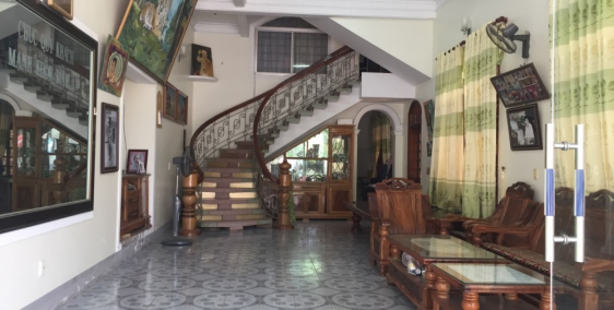 Cho thuê mặt bằng kinh doanh mặt đường Lê Lợi, tp Vinh diện tích 350m2