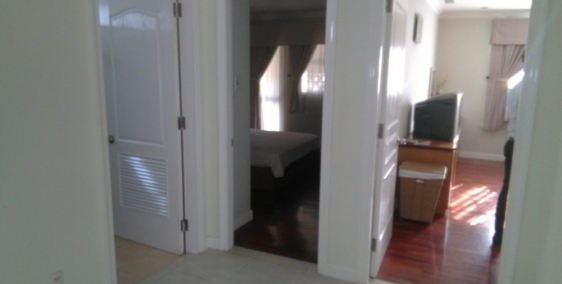 Cho thuê nhà NC MT - Đường Đề Thám - Phường Cầu Ông Lãnh - Quận 1. DT: 4.3 x 16m