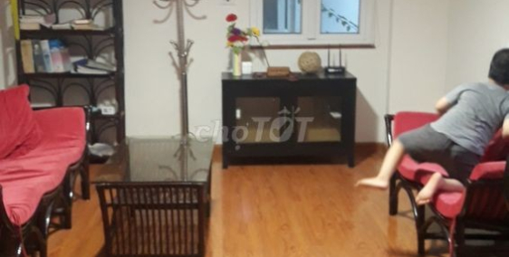 Cần cho thuê nhà 4 tầng diện tích 45m2x 4 tầng