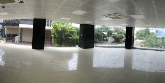 Cho thuê 370m2 mặt đường Lê Trọng Tấn kéo dài