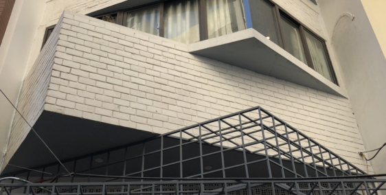 Cho thuê nhà 3 tầng đẹp gần chân cầu Rồng, full nội thất, tiện KD