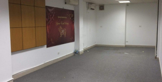 Chính chủ cần cho thuê gấp văn phòng Cầu Giấy giá cực rẻ 45m2