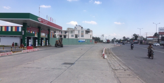 Bán nhà mặt tiền QL 51, SHR, Giá 4.5 tỷ      Bán đất nền dự án tại KDC thương mạ