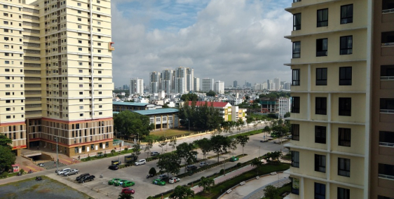 Cần bán căn hộ bên sông Era Town Đức Khải Block A1 giá 2.4 tỷ.