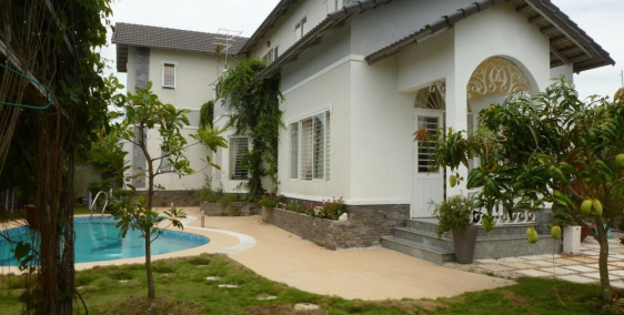 Bán biệt thự vườn 768m2 Nguyễn Bình, SHR