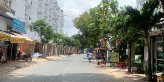 Nhà mới xây MT Kinh doanh gần Ngã Tư Ga quận 12 , 1 trệt 4 lầu, Đường 12m.