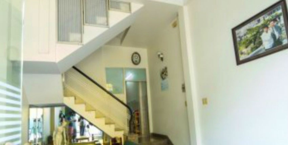 Nhà 2pn, 1 trệt 2 lầu,HXH, khu vực an ninh hồng lạc-Tân Bình,giá 2,15 tỷ.