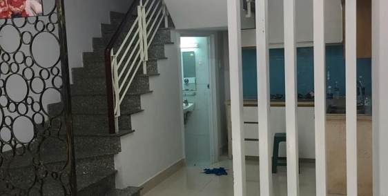 nhà Lạc Long Quân-Tân Bình,hẻm 5m,trệt lầu đúc thật, giá chỉ 4,75 tỷ.