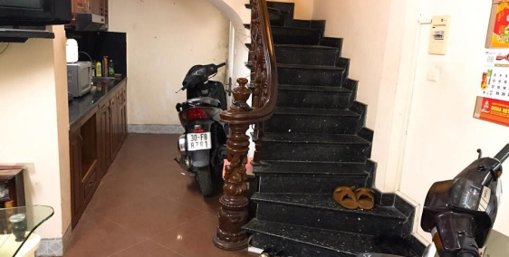 Bán gấp căn nhà phố Vạn Phúc diện tích 28M2 X5 tầng, 2,5 tỷ.